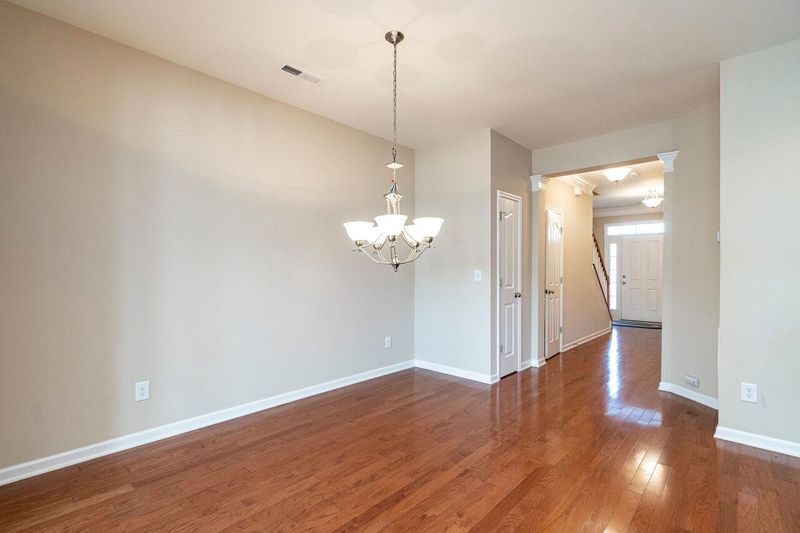 247 Murray Glen Dr, Cary, NC 27519
