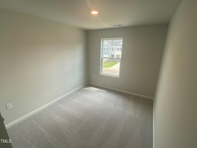 247 Paramount Dr, Smithfield, NC 27577