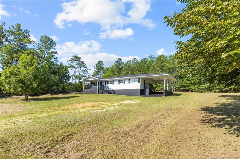 2470 Wire Rd, Erwin, NC 28339