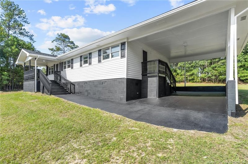 2470 Wire Rd, Erwin, NC 28339