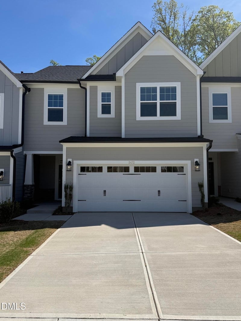 2472 Englemann Dr #373, New Hill, NC 27562