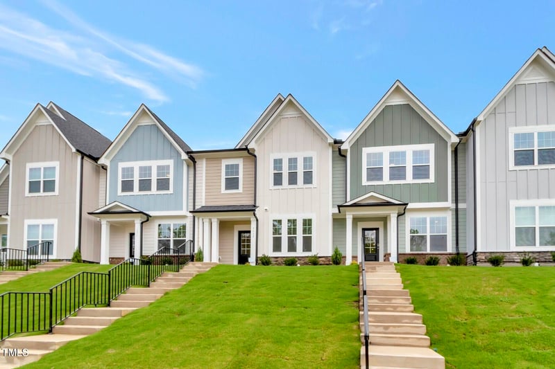 2473 Englemann Dr #368, New Hill, NC 27562