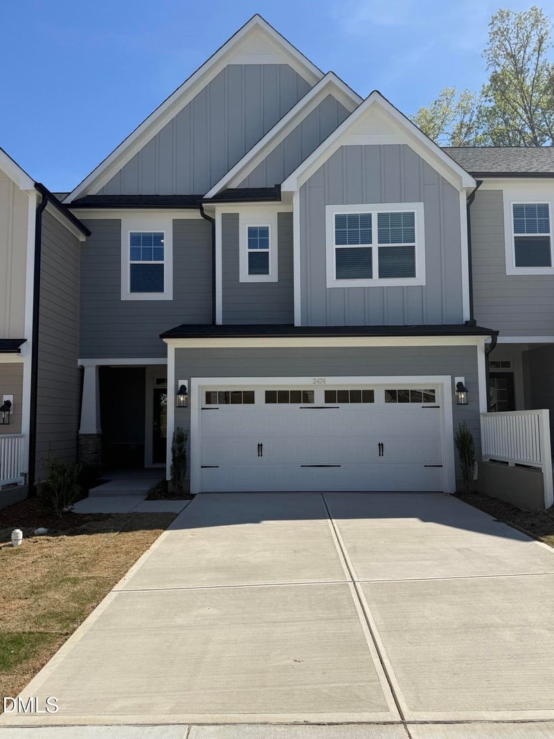 2474 Englemann Dr #372, New Hill, NC 27562