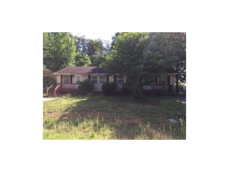2475 Michelle Dr, Burlington, NC 27217