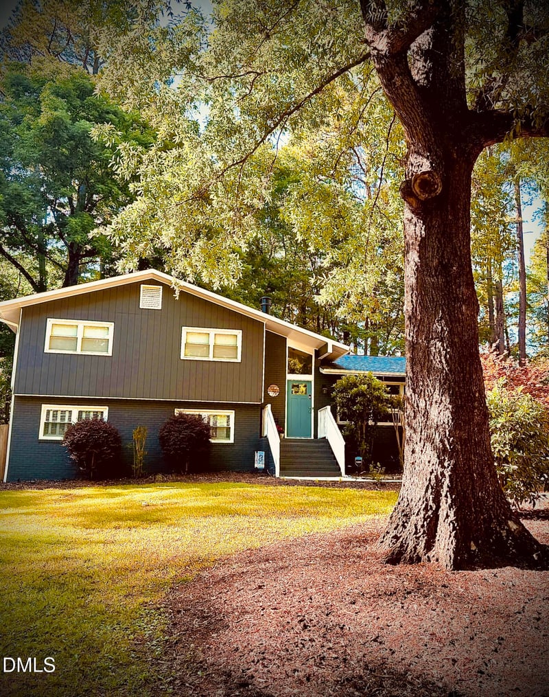 2476 Foxwood Dr, Chapel Hill, NC 27514