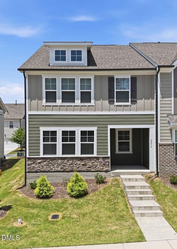 2476 Hutch Ln, Apex, NC 27523