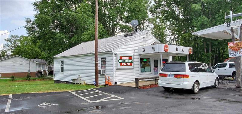 2477 Leasburg Rd, Roxboro, NC 27574