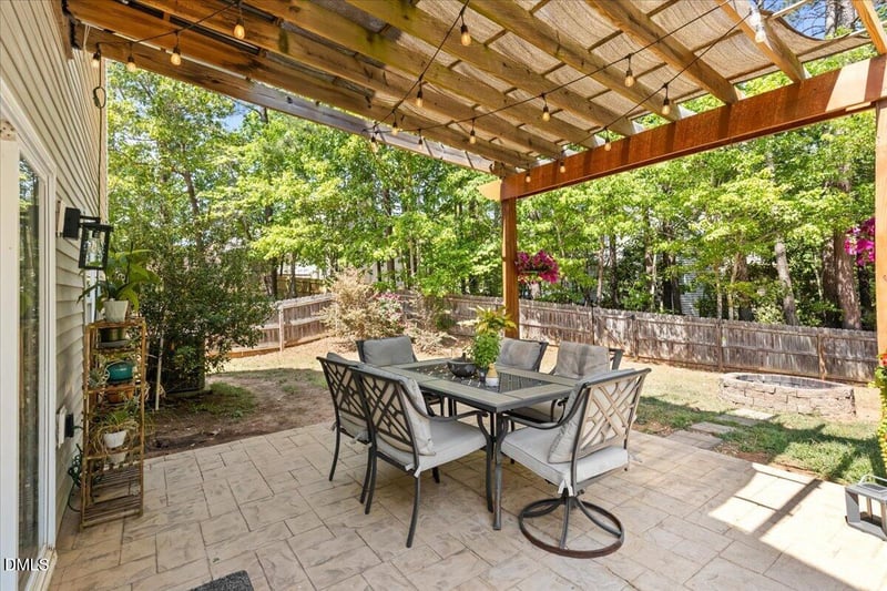 248 Brookhaven Dr, Clayton, NC 27527
