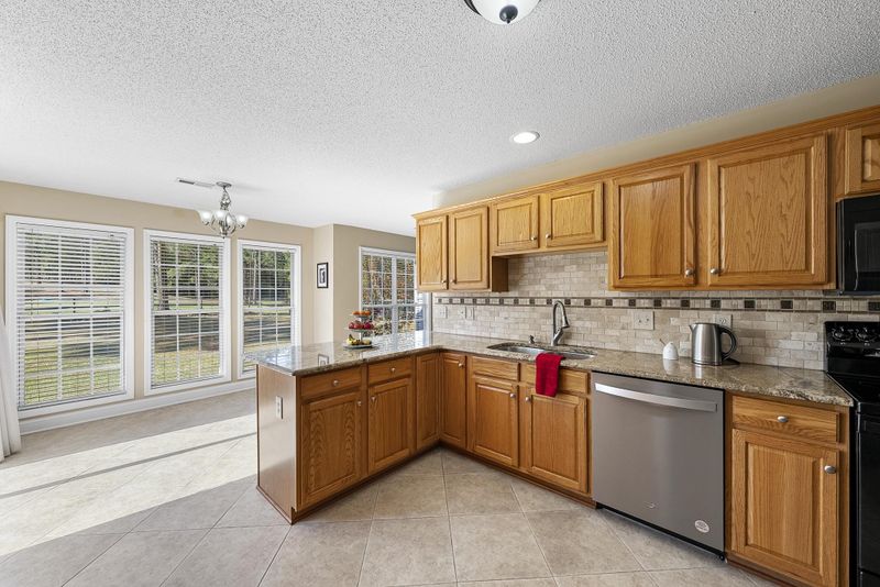 248 Golf Dr, Sanford, NC 27332