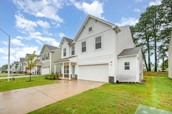 248 Horseshoe Pl, Angier, NC 27501