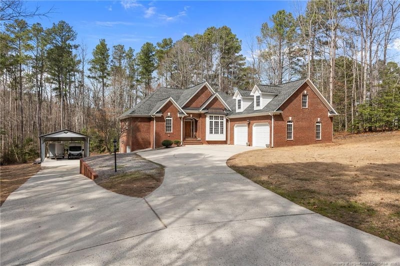 248 Raccoon Ct, Sanford, NC 27330