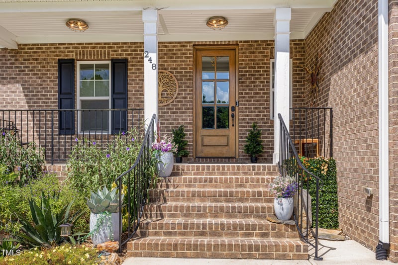248 Valleycruise Cir, Garner, NC 27529