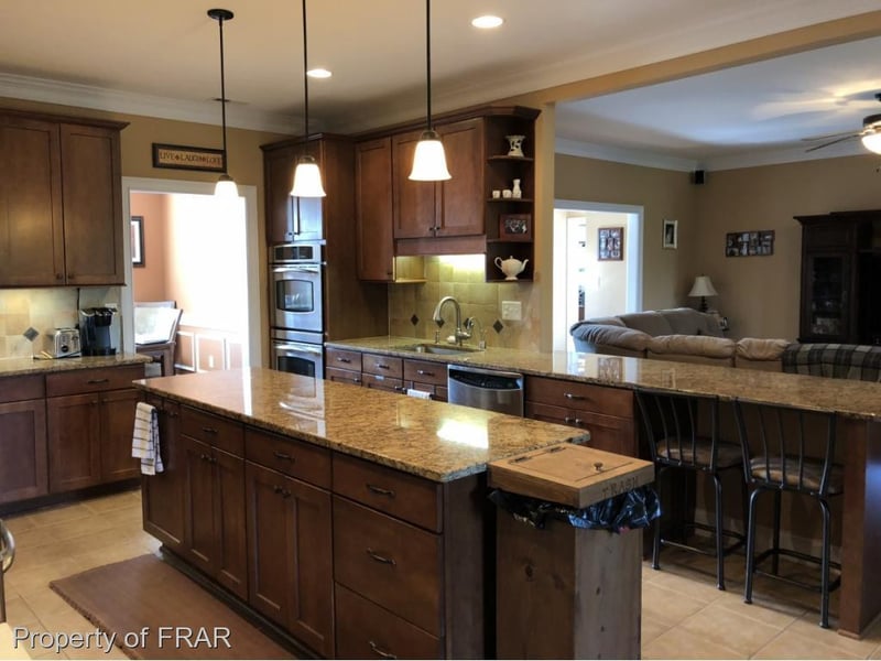 248 Wind Brook Ct, Fayetteville, NC 28376