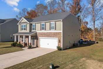 2482 Summersby Dr, Mebane, NC 27302