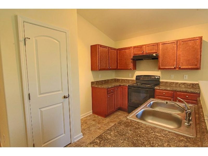 249 Christopher, Burlington, NC 27217