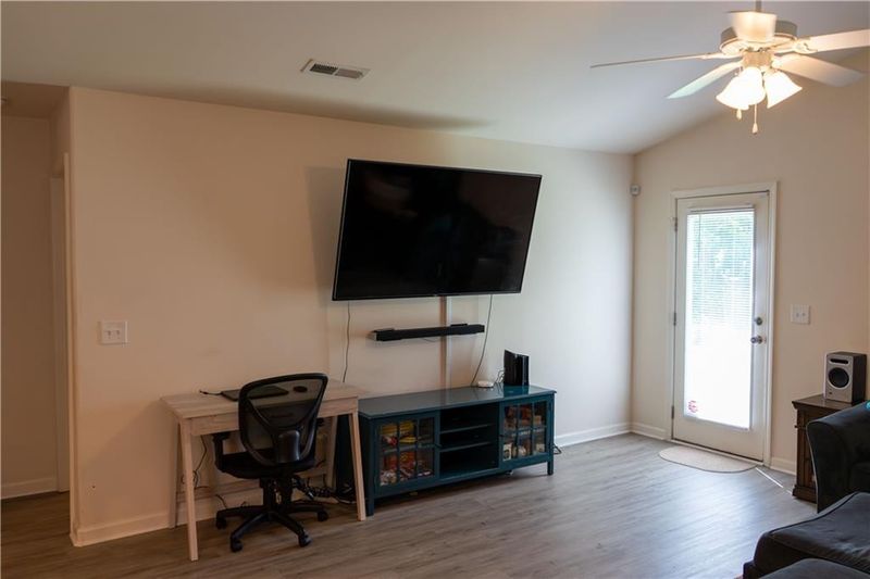 249 Christopher Dr, Burlington, NC 27217