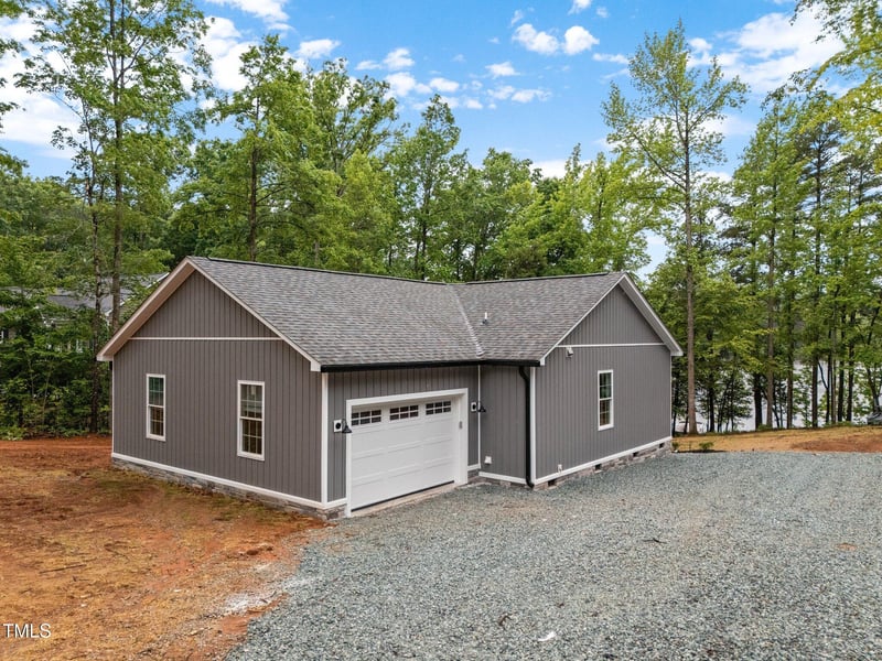249 Fisherman Point Rd, Roxboro, NC 27574
