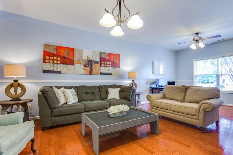 249 Hampshire Downs Dr, Morrisville, NC 27560