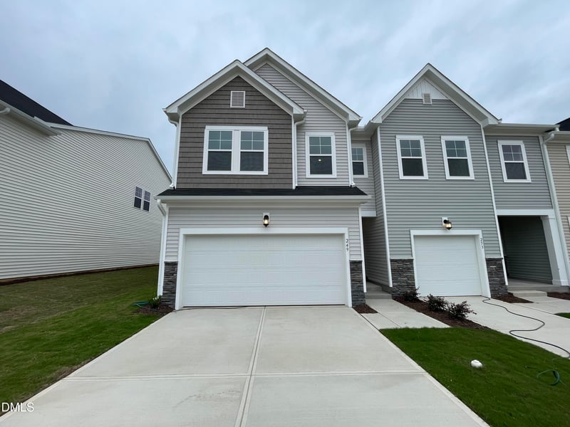 249 Lily Patch Ln, Smithfield, NC 27577