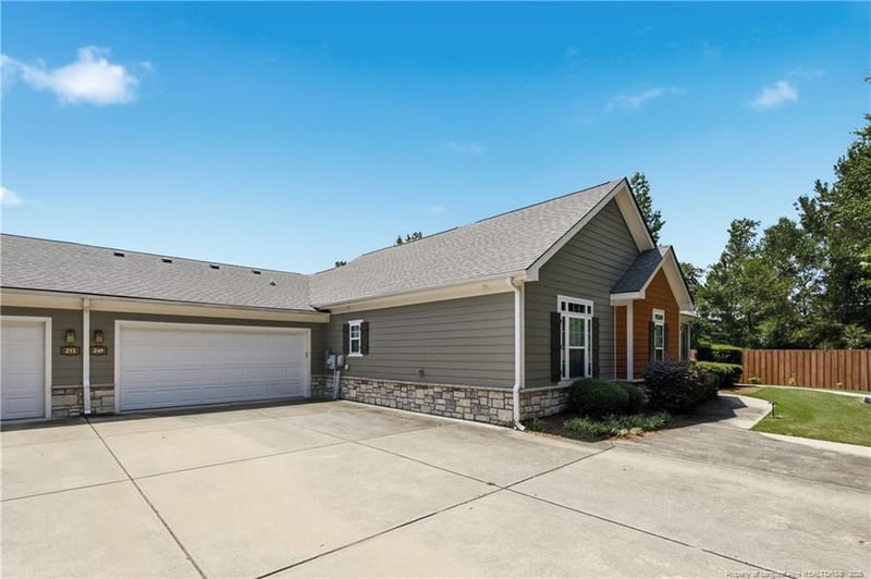 249 Nandina Ct, Fayetteville, NC 28311