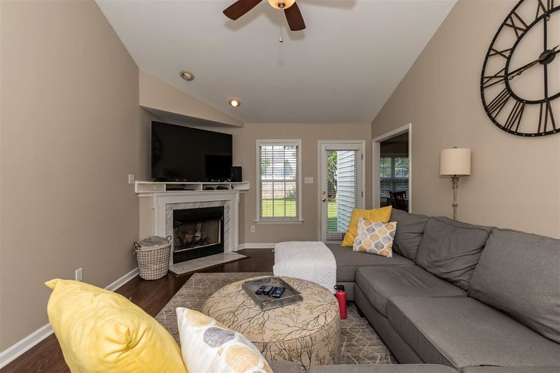249 Pinecroft Dr, Clayton, NC 27520