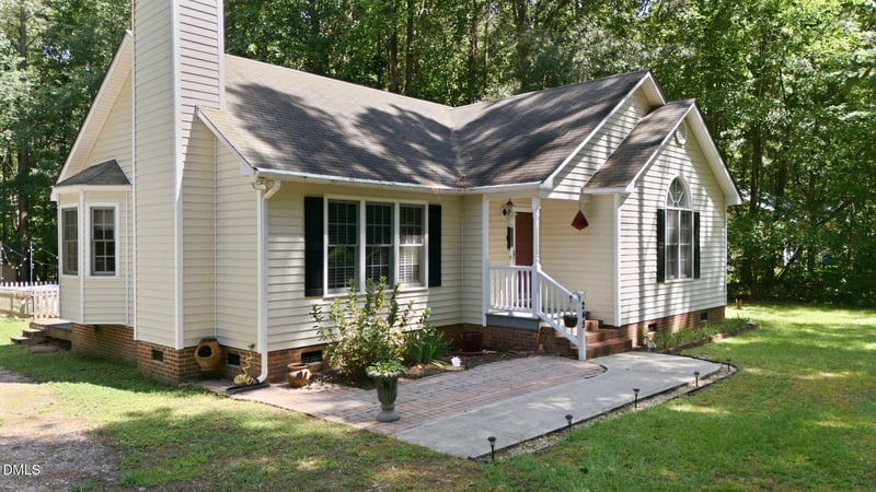 249 Wyndfall Ln, Clayton, NC 27527