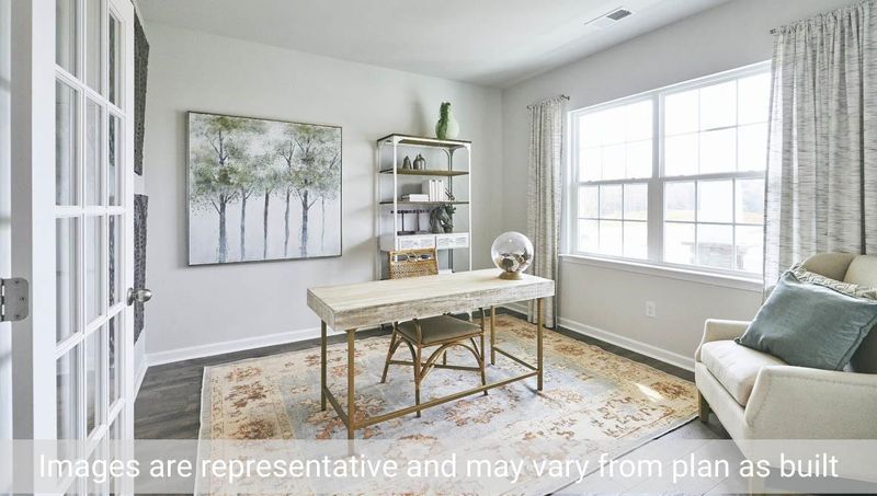 2490 Summersby Dr, Mebane, NC 27302