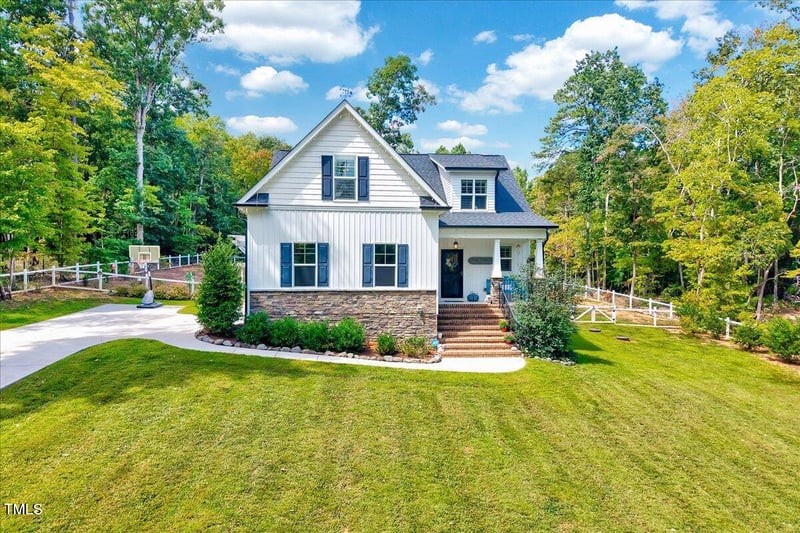 2493 Golden Forest Dr, Franklinton, NC 27525