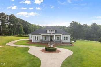 2493 Nc 242 , Benson, NC 27504