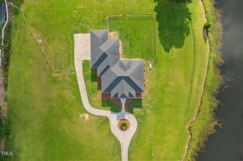 2493 Nc 242 , Benson, NC 27504
