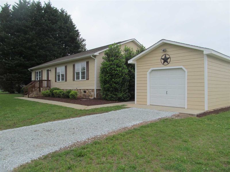 2495 Lucy Garrett Rd, Roxboro, NC 27524