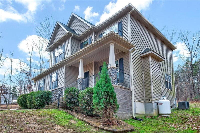 2499 Golden Forest Dr, Franklinton, NC 27525