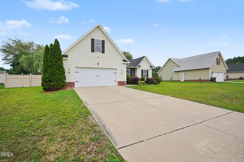 25 Ashcott Dr, Angier, NC 27501