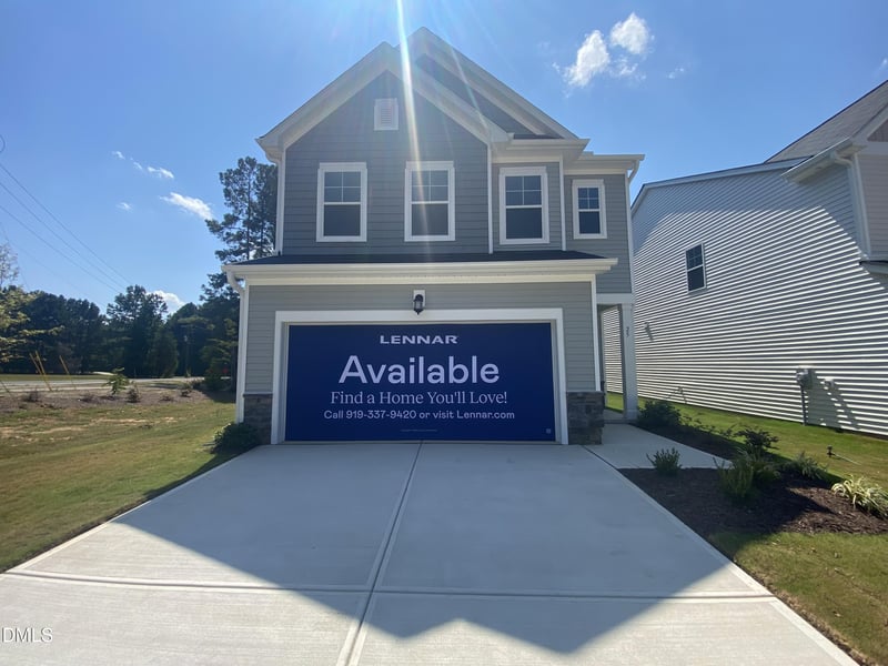 25 Beachcomber Dr, Lillington, NC 27546