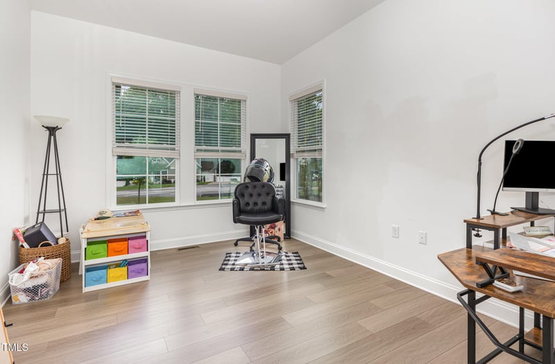 25 Cackling Way, Zebulon, NC 27597