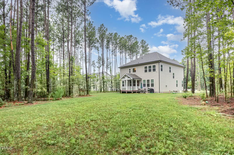 25 Cackling Way, Zebulon, NC 27597