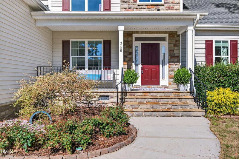 25 Carriden Dr, Youngsville, NC 27596