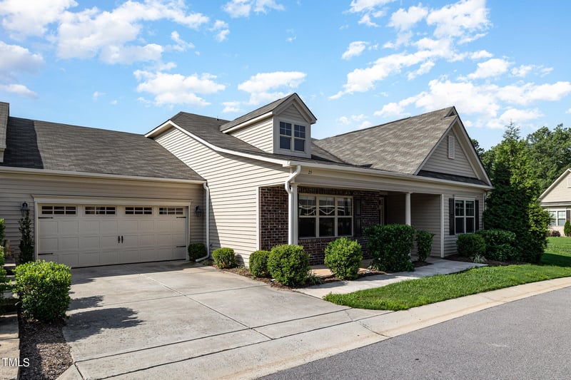25 W Catalina Ct, Clayton, NC 27527