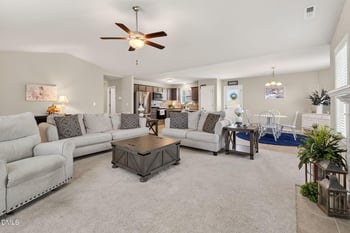 25 Cornfield Ln, Benson, NC 27504