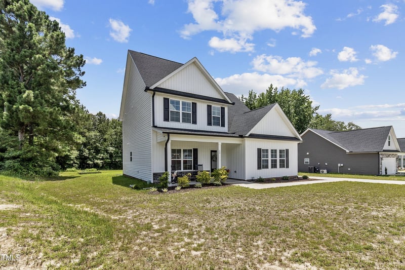 25 Cornfield Way, Sanford, NC 27332