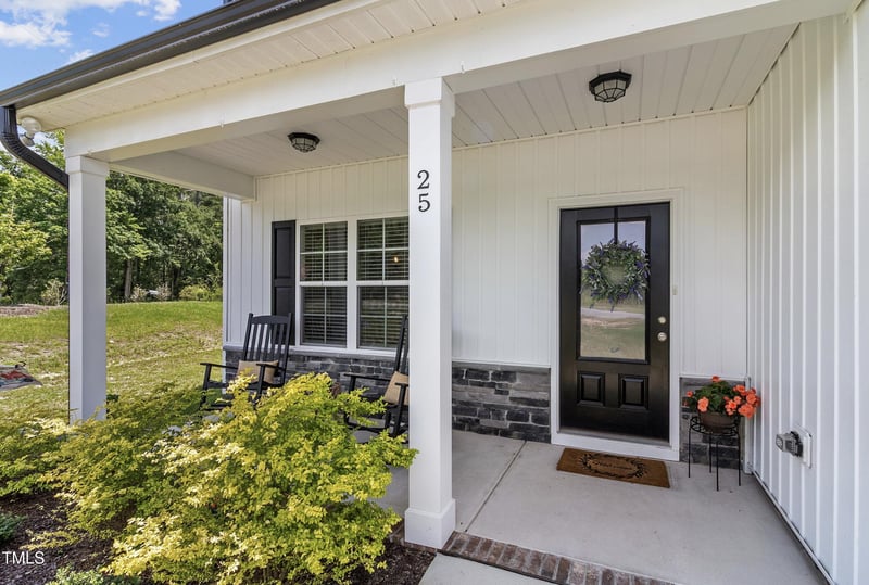 25 Cornfield Way, Sanford, NC 27332