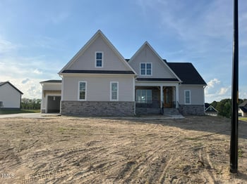 25 Deer Tail Ln, Fuquay Varina, NC 27526
