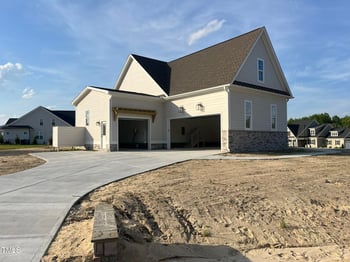 25 Deer Tail Ln, Fuquay Varina, NC 27526