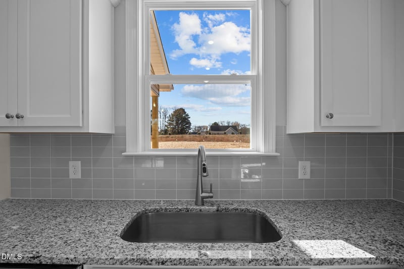 25 Diamond Creek Dr, Zebulon, NC 27597