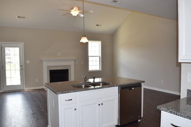 25 Eagle Swoop St, Zebulon, NC 27597