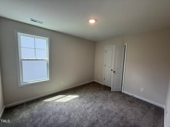 25 Emily Gardens Dr, Selma, NC 27576