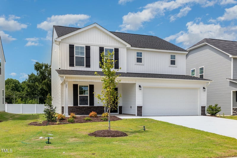 25 Emily Gardens Dr, Selma, NC 27576