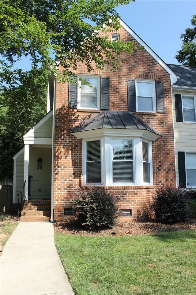 25 Forest Glen Dr #25, Chapel Hill, NC 27517
