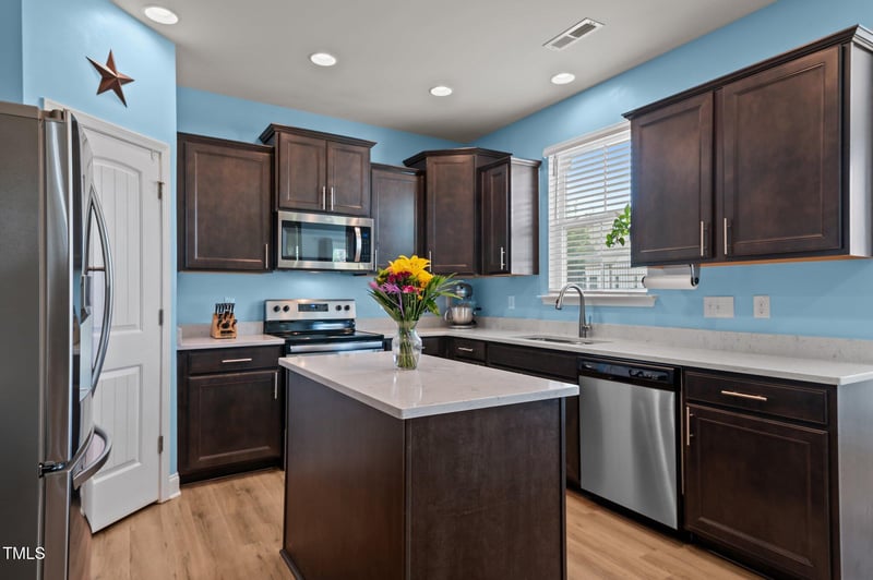 25 Gallery Park Dr, Franklinton, NC 27525