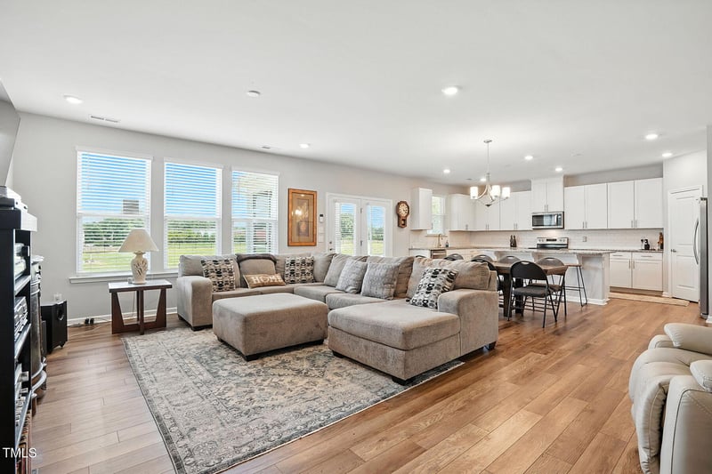 25 Harlow Ct, Fuquay Varina, NC 27526